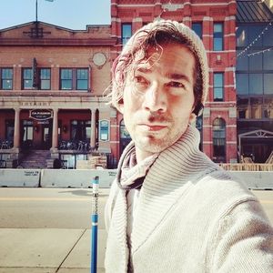 Meet your Posher, Manuel